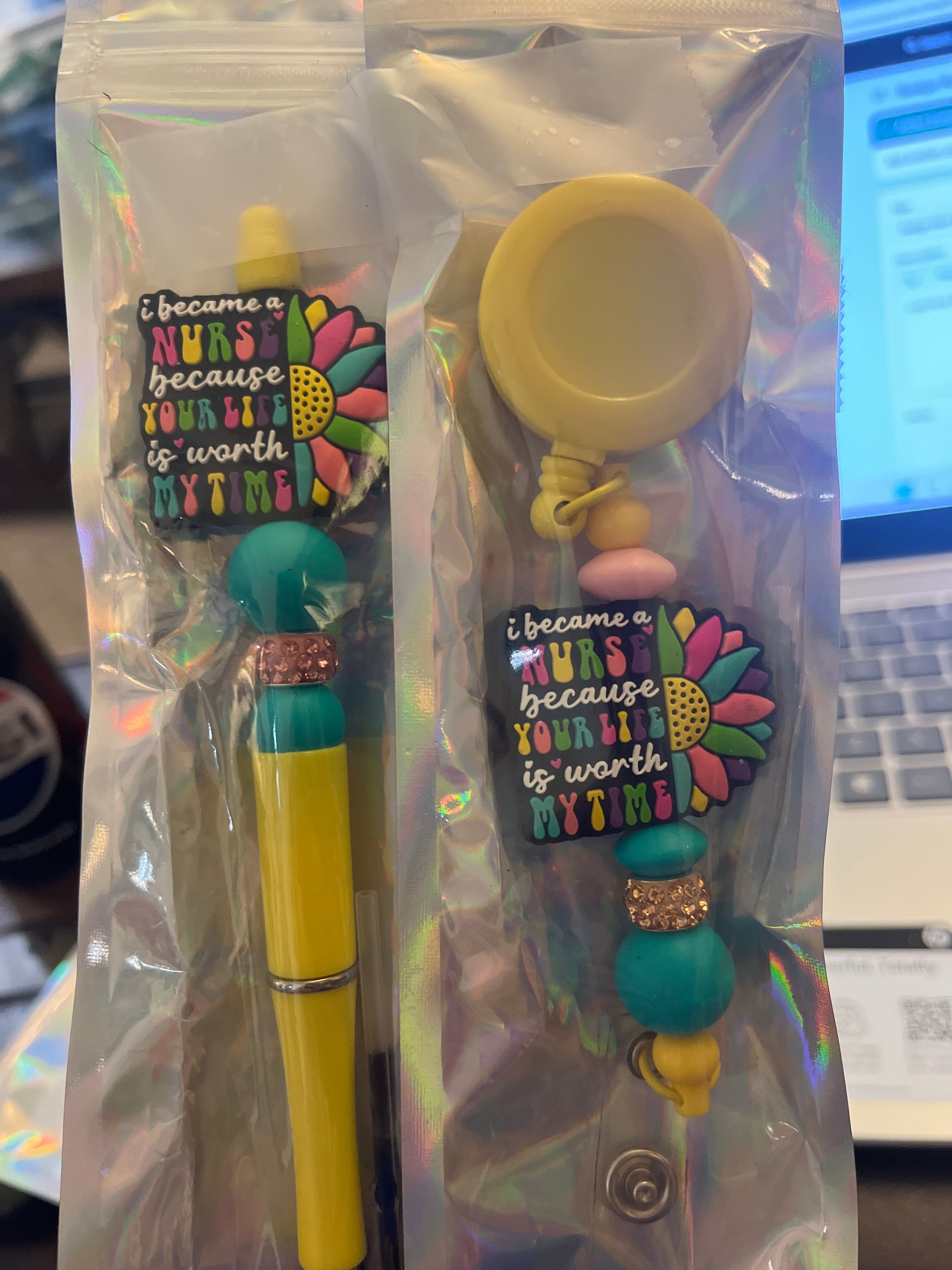 Badge Reel & Pen Set