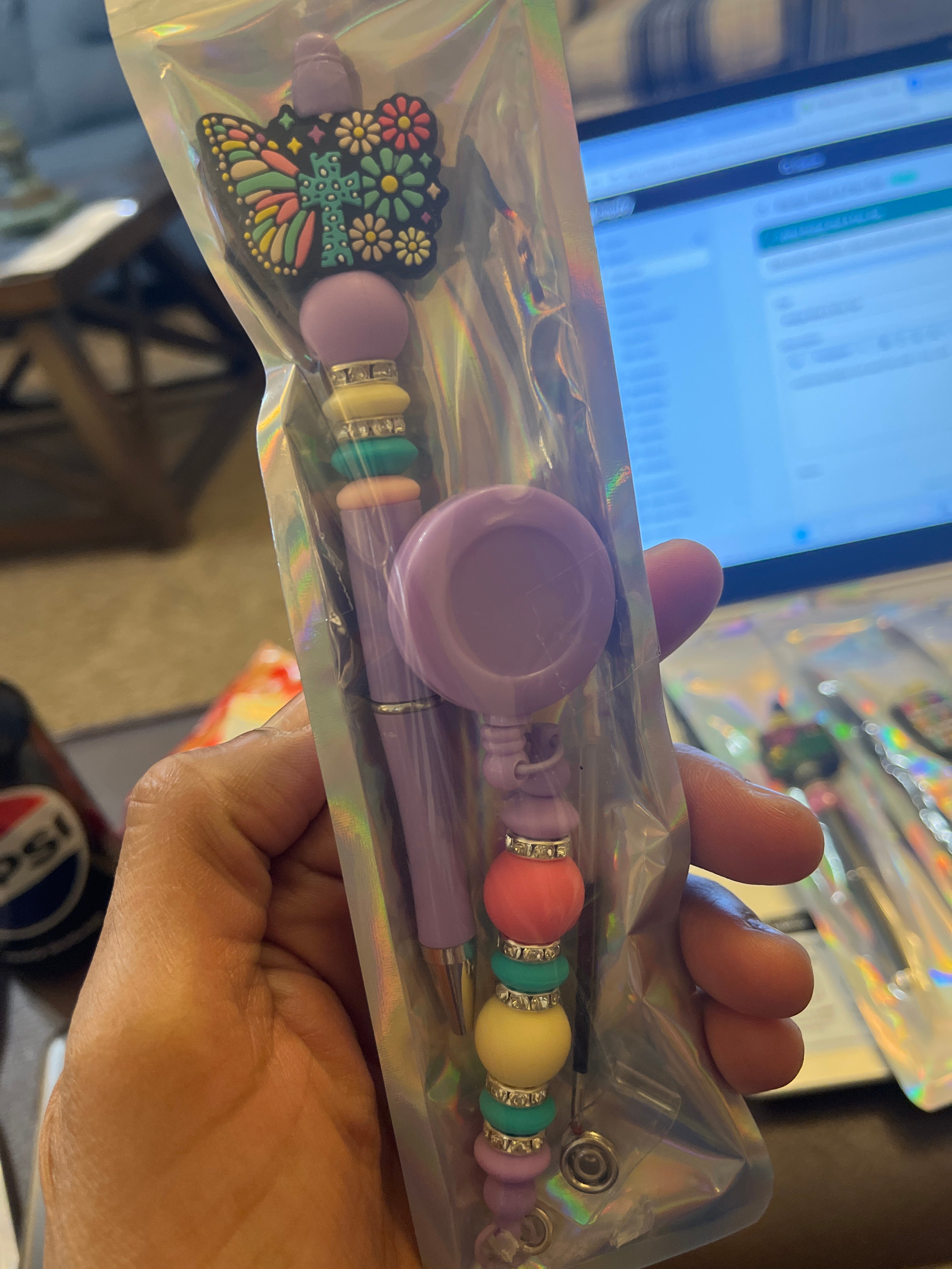 Badge Reel & Pen Set